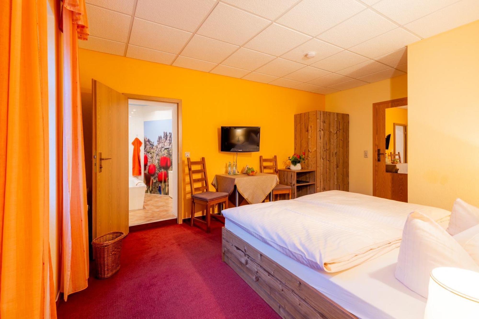 Hotel Gondelfahrt คัวร์ออร์ทโยนส์ดอร์ฟ ภายนอก รูปภาพ