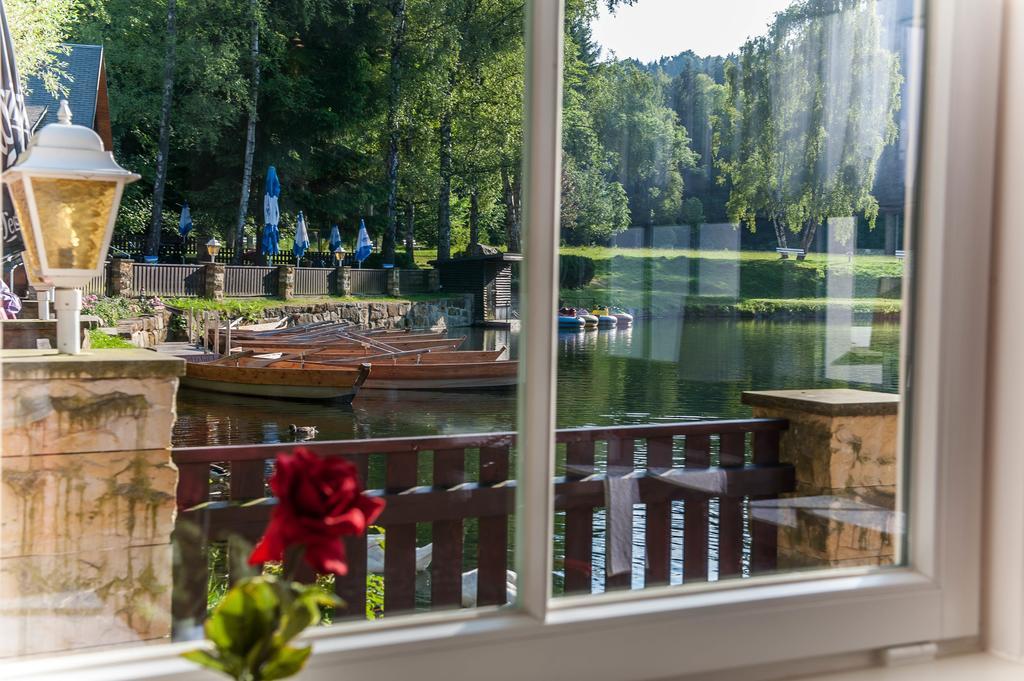 Hotel Gondelfahrt คัวร์ออร์ทโยนส์ดอร์ฟ ภายนอก รูปภาพ
