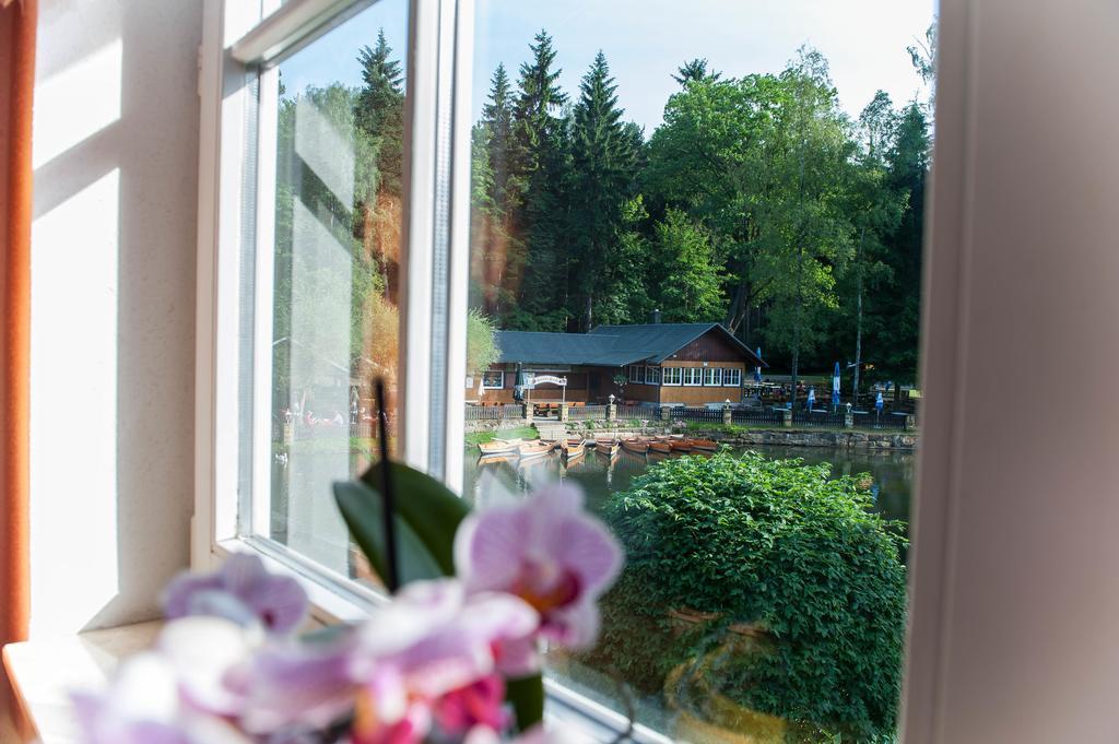 Hotel Gondelfahrt คัวร์ออร์ทโยนส์ดอร์ฟ ภายนอก รูปภาพ
