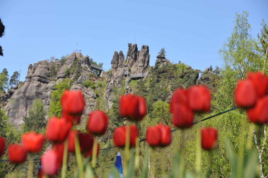 Hotel Gondelfahrt คัวร์ออร์ทโยนส์ดอร์ฟ ภายนอก รูปภาพ